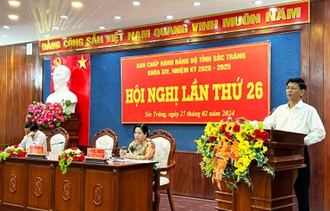Bí thư Tỉnh ủy Sóc Trăng Lâm Văn Mẫn phát biểu kết luận hội nghị.