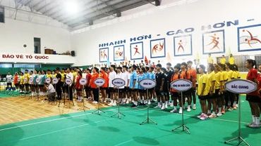 Hơn 200 vận động viên tham gia Giải Cầu mây 2024.