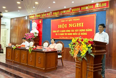 Bí thư Tỉnh ủy Sóc Trăng Lâm Văn Mẫn phát biểu tại hội nghị.