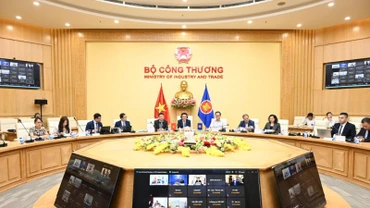 Hội nghị Bộ trưởng Kinh tế ASEAN đặc biệt lần thứ hai về đàm phán nâng cấp Hiệp định Thương mại Hàng hóa ASEAN (ATIGA) đã diễn ra theo hình thức trực tuyến.