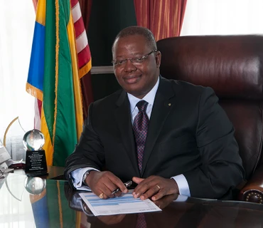 Ông Michael Moussa Adamo. (Ảnh: gabonembassyusa.org)