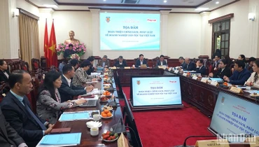 Quang cảnh tọa đàm. (Ảnh: TRUNG HƯNG)