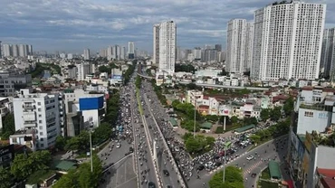 Sau khi được tổ chức lại giao thông, khu vực Ngã Tư Sở đã bớt ùn tắc hơn.