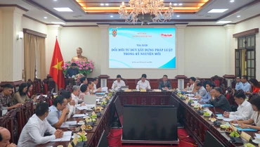 Quang cảnh tọa đàm. (Ảnh: TRUNG HƯNG) 