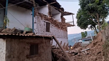 Một tòa nhà bị hư hại trong trận động đất ở Jajarkot, Nepal, ngày 4/11/2023. (Ảnh: Văn phòng Thủ tướng Nepal/Reuters).