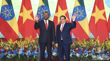 Thủ tướng Phạm Minh Chính và Thủ tướng Ethiopia Abiy Ahmed Ali. (Ảnh: TRẦN HẢI) 