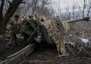 Binh sĩ Ukraine ở khu vực gần thành phố Bakhmut, Donetsk, Ukraine, ngày 2/3/2023. (Ảnh: Reuters)
