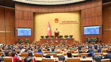 Quốc hội biểu quyết thông qua Nghị quyết của Quốc hội bổ sung kế hoạch phát triển kinh tế-xã hội năm 2025 với mục tiêu tăng trưởng đạt 8% trở lên. (Ảnh: DUY LINH) 