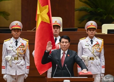 [Infographic] Tiểu sử Chủ tịch nước Lương Cường