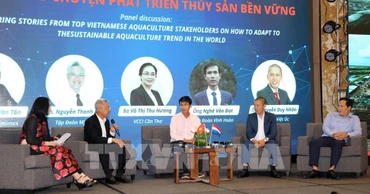 Đại diện các doanh nghiệp Hà Lan và Việt Nam cùng trao đổi kinh nghiệm về nuôi trồng thủy sản. (Ảnh: TTXVN)