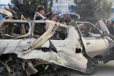 Hiện trường 1 vụ đánh bom xe ở Kabul, Afghanistan. (Ảnh tư liệu: AFP/TTXVN)