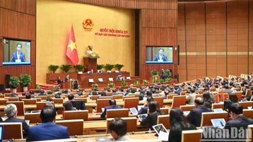 Quang cảnh phiên họp của Quốc hội, chiều 17/2. (Ảnh: DUY LINH)