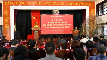 Quang cảnh lễ kỷ niệm. (Ảnh: ĐĂNG KHOA)