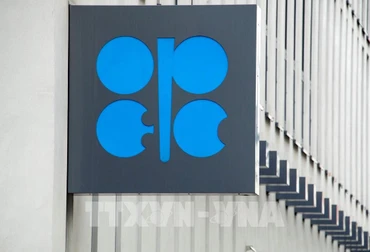 Biểu tượng của Tổ chức Các nước xuất khẩu dầu mỏ (OPEC) tại trụ sở ở Vienna, Áo. (Ảnh: AFP/TTXVN)