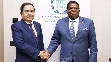Chủ tịch Quốc hội Trần Thanh Mẫn gặp Tổng Thư ký IPU Martin Chungong. (Ảnh: TTXVN) 