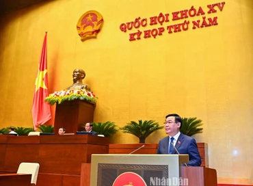 Chủ tịch Quốc hội Vương Đình Huệ phát biểu khai mạc Kỳ họp thứ 5, Quốc hội khóa XV. (Ảnh: ĐĂNG KHOA)