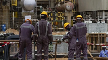 Một cơ sở chế biến dầu tại Angola. (Ảnh: AFP)