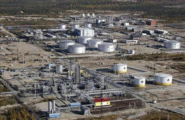 Nhà máy lọc dầu Rosneft ở thị trấn Gubkinsky, vùng Siberia thuộc Nga. (Ảnh: AFP/TTXVN)