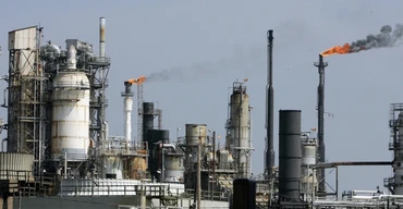 Một nhà máy lọc dầu ở Texas, Mỹ. (Ảnh: AFP/TTXVN)