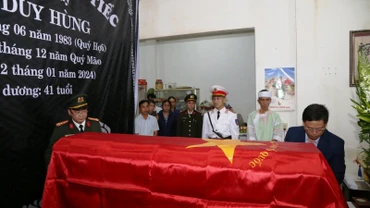 Thương tiếc cán bộ Công an dũng cảm hy sinh khi làm nhiệm vụ bảo đảm an ninh trật tự địa bàn.