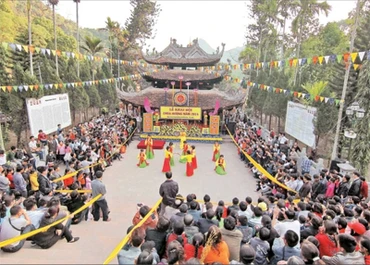 Thủ tướng Chính phủ Phạm Minh Chính chỉ đạo tăng cường công tác phòng, chống dịch dịp Tết Nguyên đán và mùa lễ hội 2023.