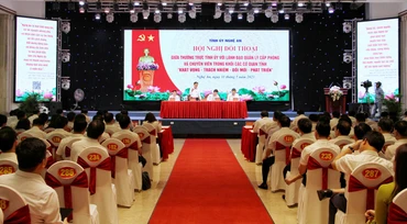 Toàn cảnh hội nghị đối thoại.
