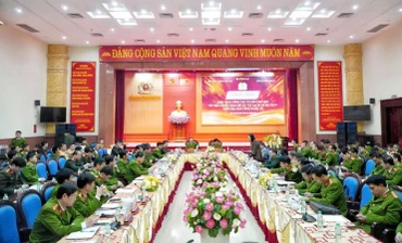 Toàn cảnh hội thảo khoa học “Lý luận và thực tiễn xây dựng xã biên giới giáp Lào sạch về ma túy”.