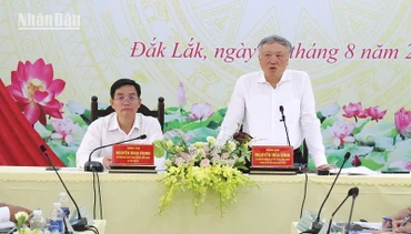Chánh án Tòa án Nhân dân Tối cao Nguyễn Hòa Bình phát biểu tại buổi làm việc.