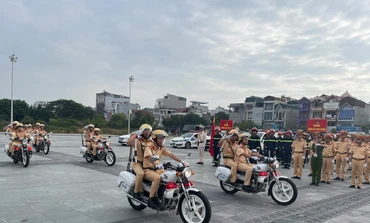 Lực lượng Cảnh sát giao thông Công an tỉnh Hải Dương ra quân bảo đảm an toàn trật tự giao thông.
