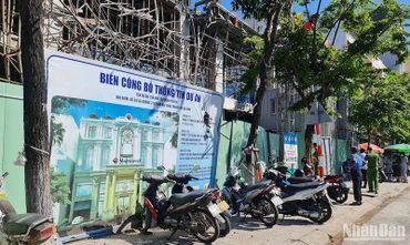 Hiện trường nơi xảy ra vụ tai nạn lao động thương tâm. (Ảnh: ANH ĐÀO)