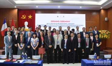 Đoàn hội đồng cấp cao đánh giá chất lượng giáo dục châu Âu kiểm định lần 2 tại trường Đại học Bách Khoa Đà Nẵng, ảnh ANH ĐÀO