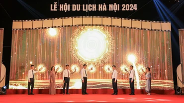 Nghi thức khai mạc chương trình.