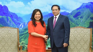 Thủ tướng Phạm Minh Chính đón bà Mary Ng, Bộ trưởng Phụ trách Phát triển kinh tế, Thương mại quốc tế và Xúc tiến xuất khẩu Canada.