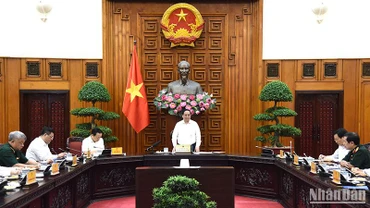 [Ảnh] Thủ tướng chủ trì làm việc về đẩy nhanh tiến độ hoàn thành đường dây 500kV mạch 3