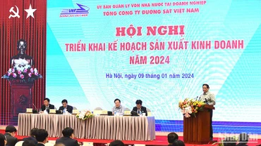 [Ảnh] Thủ tướng Phạm Minh Chính dự Hội nghị triển khai nhiệm vụ năm 2024 của Tổng Công ty Đường sắt Việt Nam