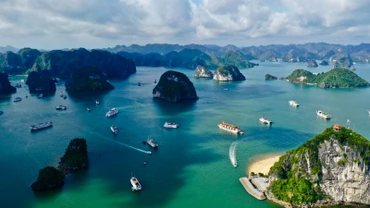 Bảo vệ quần thể di sản trước nguy cơ tác động của môi trường, tự nhiên và con người 