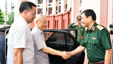 Tổng Bí thư Nguyễn Phú Trọng, Bí thư Quân ủy Trung ương dự Hội nghị Quân ủy Trung ương lần thứ 6, nhiệm kỳ 2020-2025. (Ảnh: qdnd.vn)