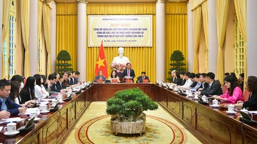 Toàn cảnh buổi họp báo.