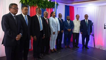Các thành viên Hội đồng Tổng thống Chuyển tiếp (CPT) của Haiti dự một sự kiện ở Port-au-Price ngày 30/4/2024. (Ảnh: AFP/TTXVN)