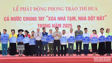[Ảnh] Thủ tướng Phạm Minh Chính dự Lễ phát động Phong trào thi đua “Xóa nhà tạm, nhà dột nát” trong cả nước