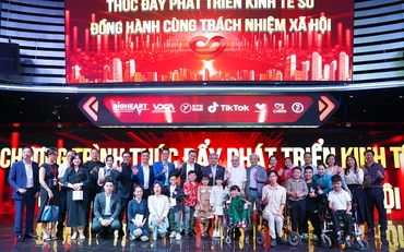 Các đại biểu tham gia sự kiện.