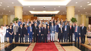 Việt Nam tiếp tục đóng góp có trách nhiệm vào phong trào chung của các đảng cộng sản và công nhân