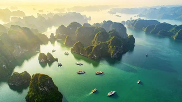 30 năm - Một chặng đường Di sản Vịnh Hạ Long