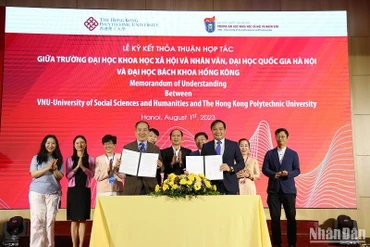 Trong khuôn khổ Hội thảo diễn ra Lễ ký kết thỏa thuận hợp tác giữa Trường đại học Khoa học xã hội và Nhân văn (Đại học Quốc gia Hà Nội) và Trường đại học Bách khoa Hồng Kông (Trung Quốc).