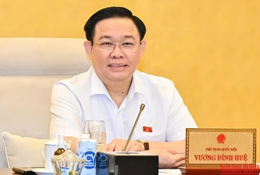 Chủ tịch Quốc hội Vương Đình Huệ phát biểu ý kiến tại phiên họp. (Ảnh: DUY LINH)