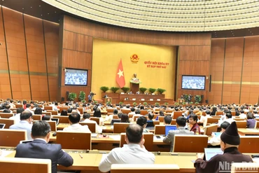 Quang cảnh một phiên thảo luận ở hội trường tại Kỳ họp thứ 6, Quốc hội khóa XV. (Ảnh: DUY LINH)
