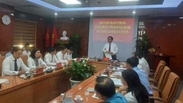 Bí thư Trung ương Đảng, Trưởng Ban Tuyên giáo Trung ương Nguyễn Trọng Nghĩa phát biểu tại buổi làm việc với Học viện Báo chí và Tuyên truyền chiều 11/7. (Ảnh: Hoàng Lâm)