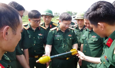 Nỗ lực góp phần hiện đại hóa vũ khí, trang bị cho Quân đội