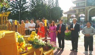 Thực hiện nghi thức lễ Giỗ Tổ Hùng Vương tại chùa tháp Kỳ Quang, huyện Đăk Hà