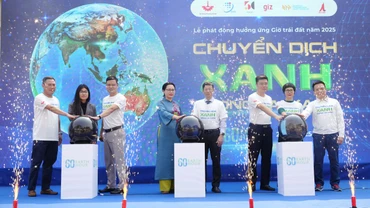 Lễ phát động hưởng ứng Giờ Trái đất 2025 với chủ đề “Chuyển dịch xanh - Tương lai xanh”.